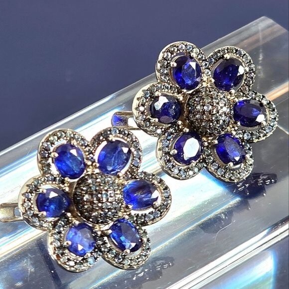 925 Sterling Silver Flower Earrings with Natural Blue Sapphire Gemstones - Picture 1 of 8